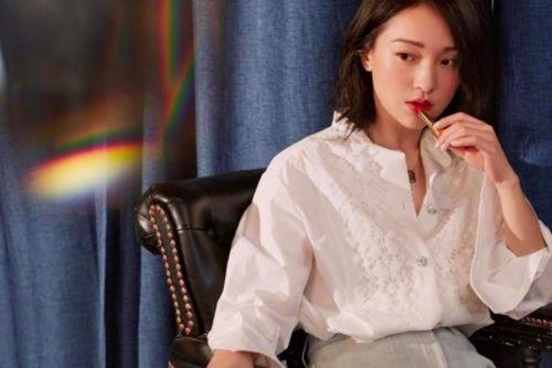 爱豆吃瓜娱乐酱吴谨言,从爱豆到吃瓜娱乐酱，她如何成为娱乐圈的焦点人物？